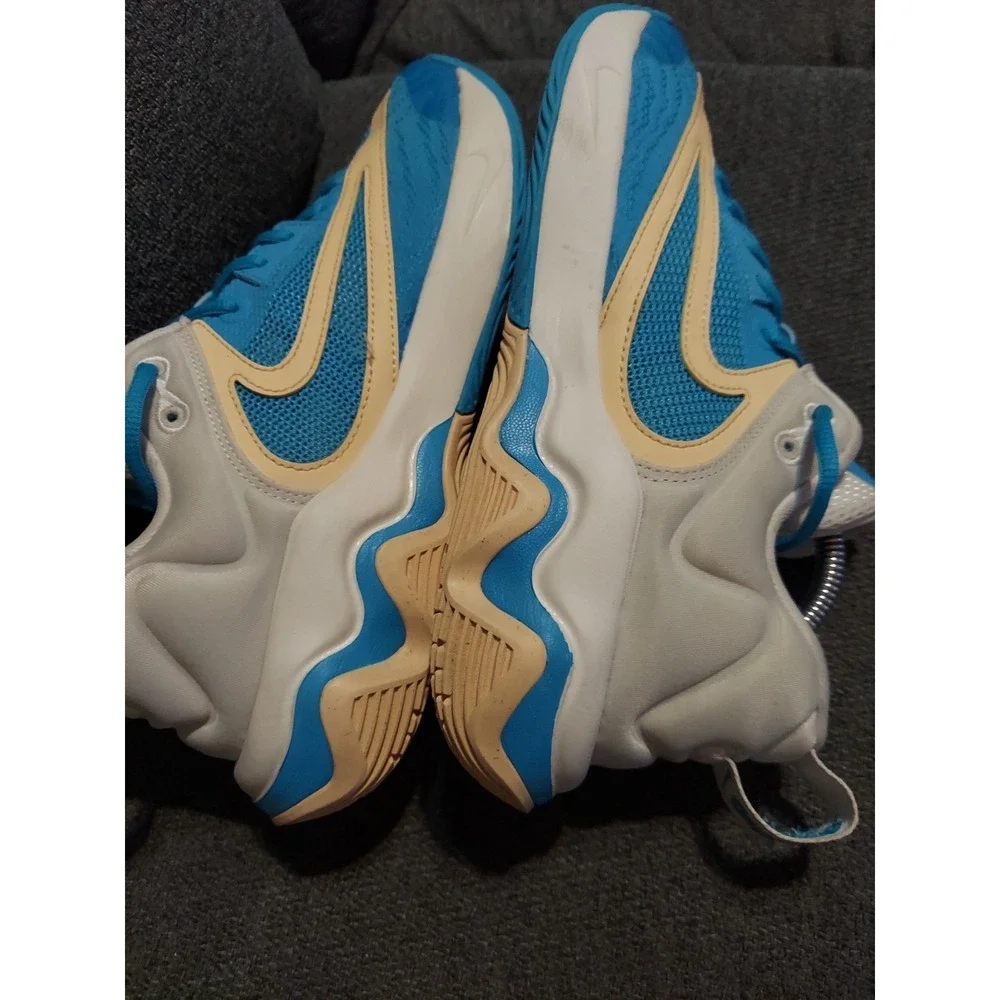 NIKE GIANNIS IMMORTALITY 3 LOW Sz 9 Tennis Shoes Sneakers Athletic Aqua Blue Men